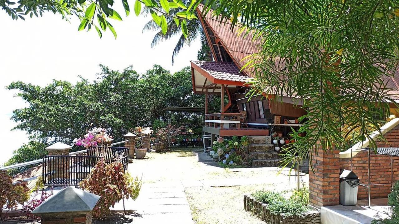 Romlan Hotel Tuk Tuk Exterior photo