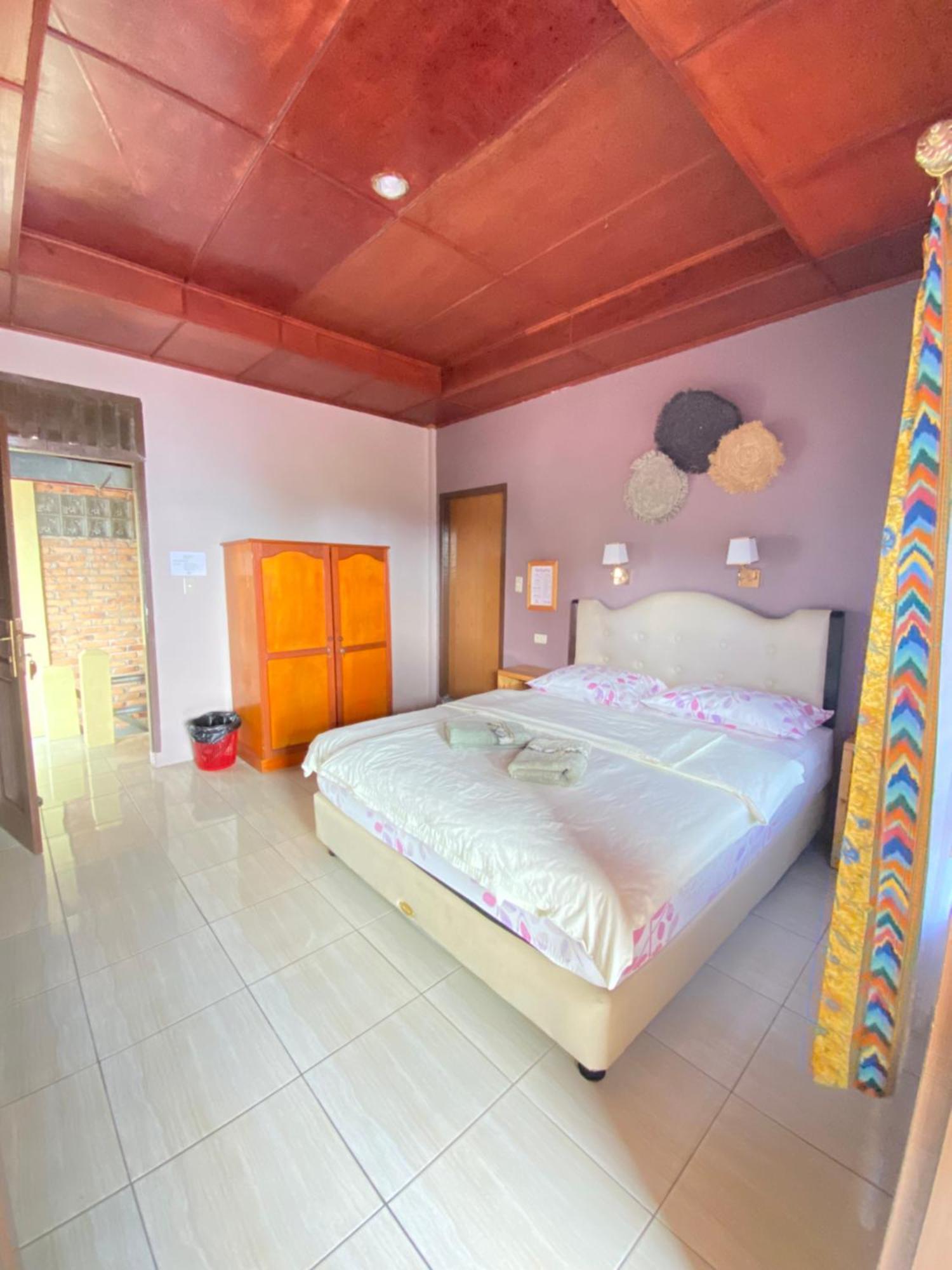 Romlan Hotel Tuk Tuk Room photo