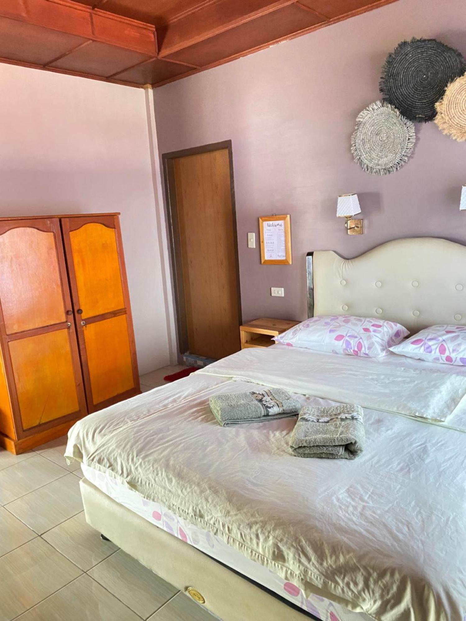 Romlan Hotel Tuk Tuk Room photo